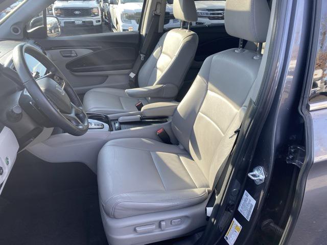 used 2021 Honda Pilot car, priced at $29,753