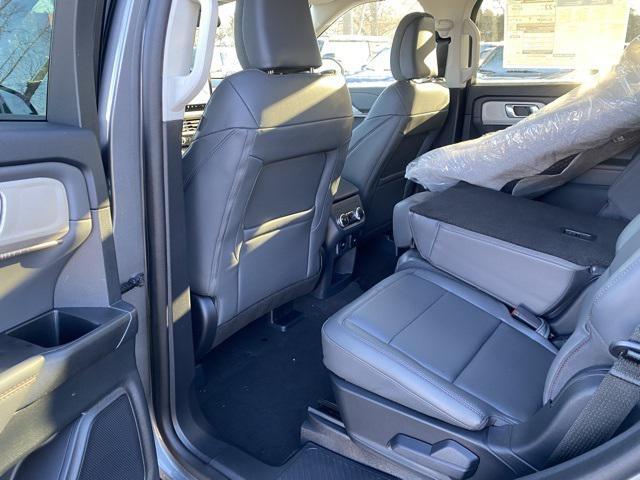 new 2025 Ford Explorer car, priced at $48,059