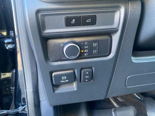 used 2023 Ford Expedition car, priced at $47,143