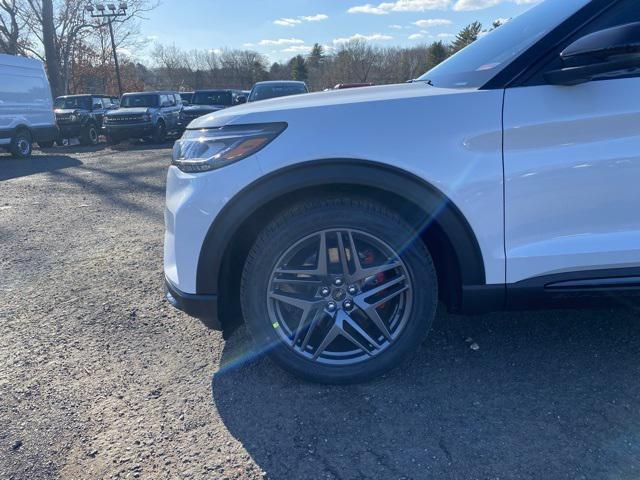 new 2025 Ford Explorer car, priced at $59,573