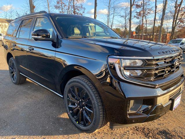 new 2025 Ford Expedition car, priced at $81,820