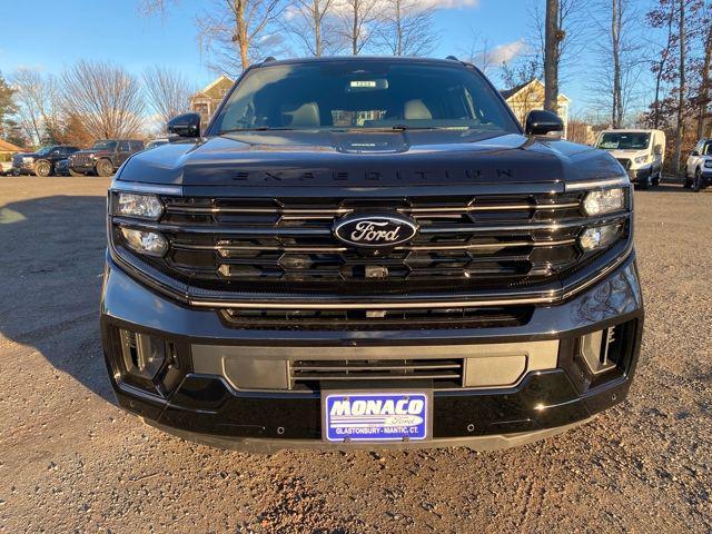 new 2025 Ford Expedition car, priced at $81,820