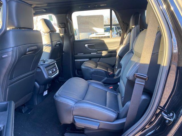 new 2025 Ford Expedition car, priced at $81,820