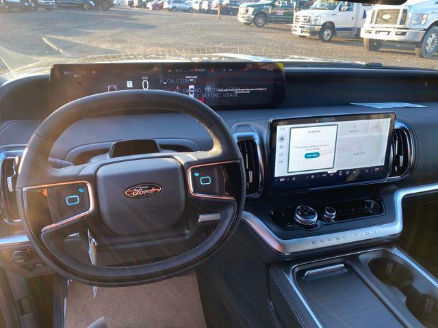 new 2025 Ford Expedition car, priced at $81,820