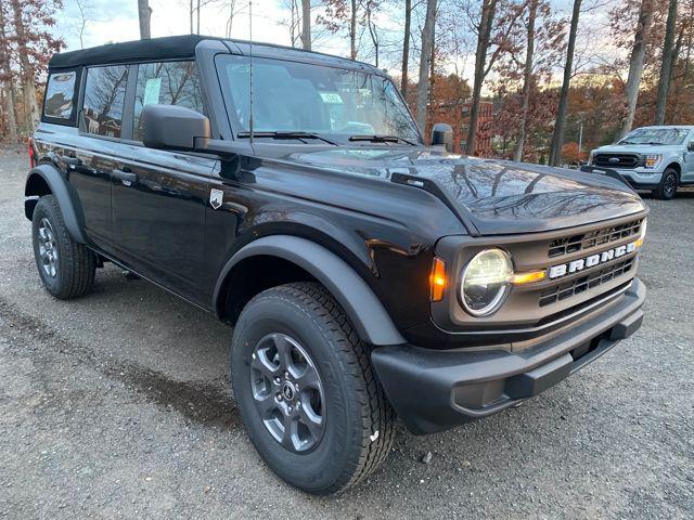 new 2025 Ford Bronco car, priced at $44,372