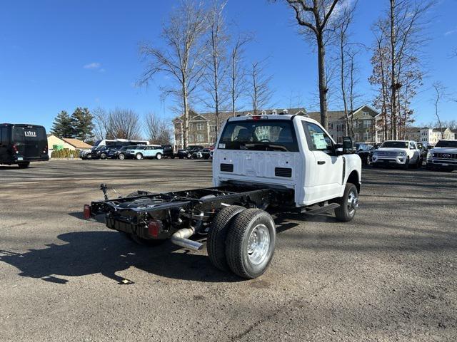 new 2024 Ford F-350 car, priced at $56,414