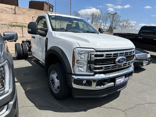 new 2024 Ford F-450 car, priced at $57,195