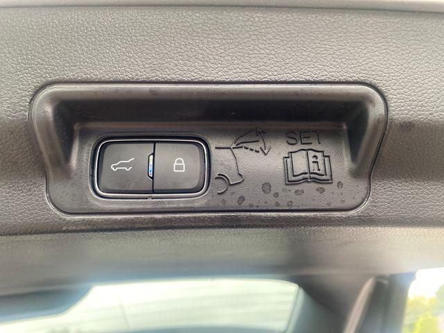 used 2022 Ford Explorer car, priced at $30,348