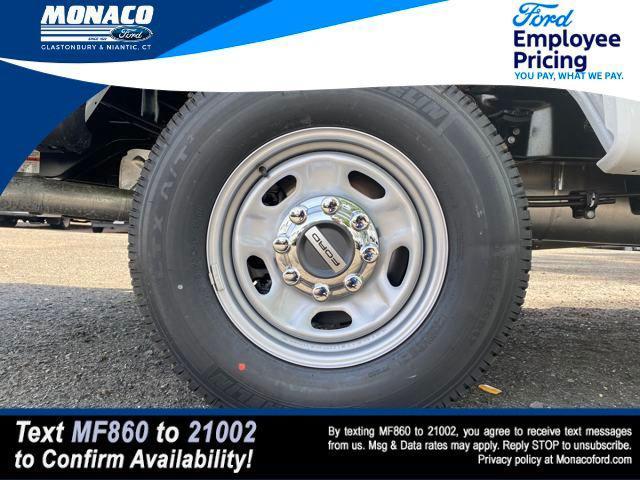new 2025 Ford F-250 car, priced at $52,386