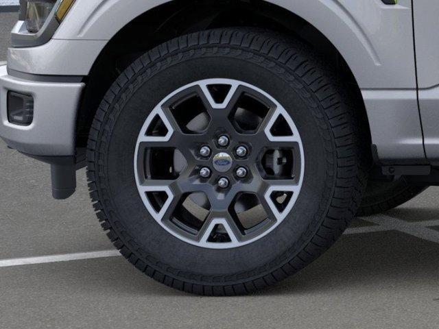 new 2025 Ford F-150 car, priced at $52,370