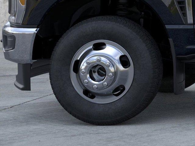 new 2025 Ford F-350 car, priced at $73,940