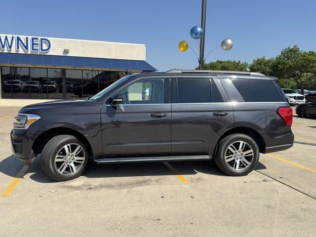 used 2022 Ford Expedition car, priced at $47,444