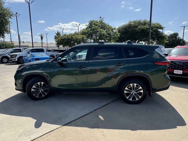 used 2023 Toyota Highlander Hybrid car, priced at $42,241