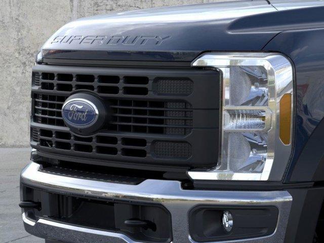 new 2025 Ford F-450 car, priced at $75,970