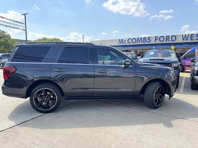 used 2022 Ford Expedition car, priced at $53,580