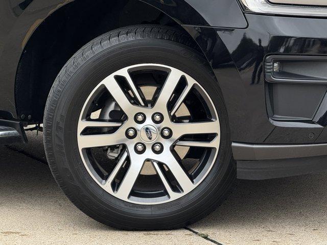 used 2022 Ford Expedition Max car, priced at $46,444