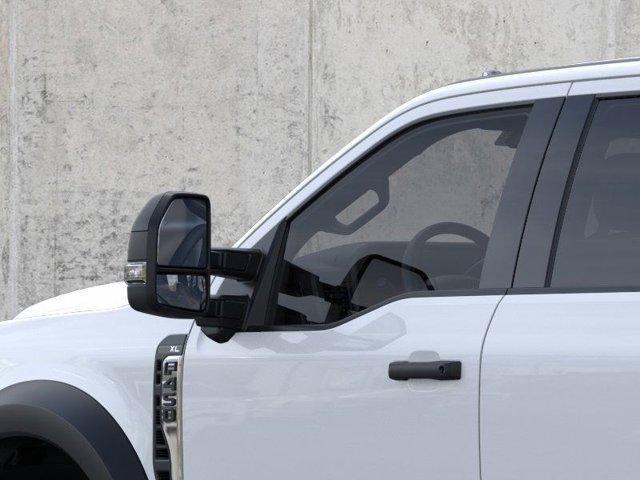new 2025 Ford F-450 car, priced at $75,970