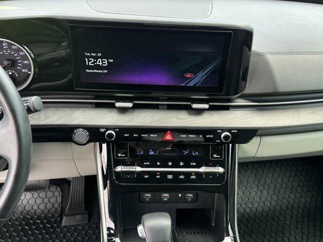 used 2023 Kia Carnival car, priced at $33,444