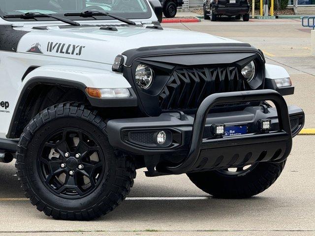 used 2023 Jeep Gladiator car, priced at $38,444