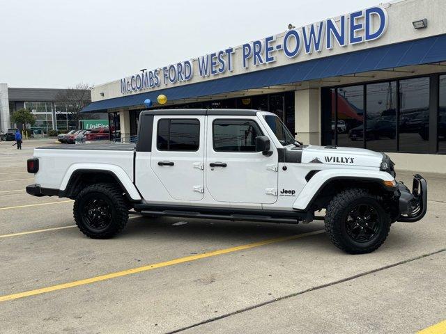 used 2023 Jeep Gladiator car, priced at $38,444