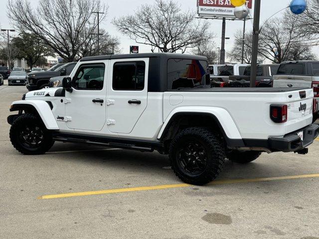 used 2023 Jeep Gladiator car, priced at $38,444