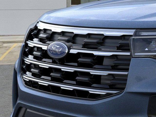 new 2025 Ford Explorer car, priced at $40,705