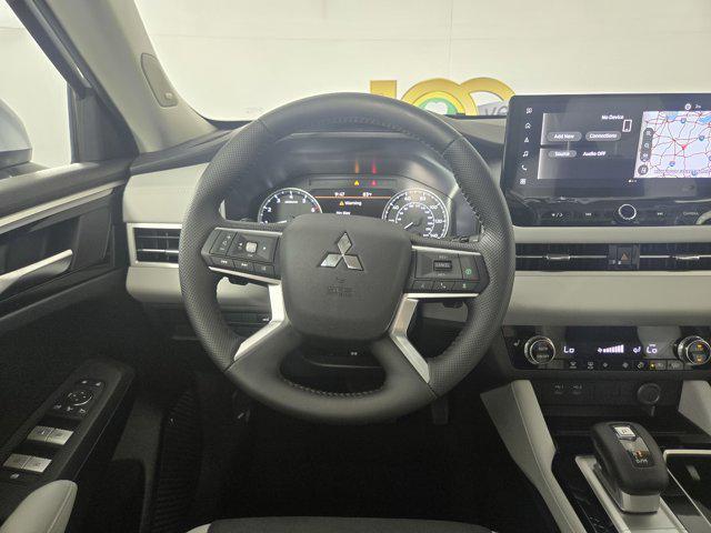 new 2025 Mitsubishi Outlander car, priced at $35,125