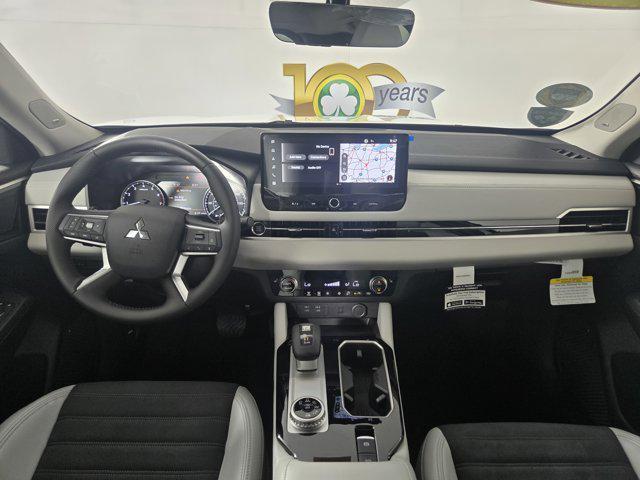 new 2025 Mitsubishi Outlander car, priced at $35,125
