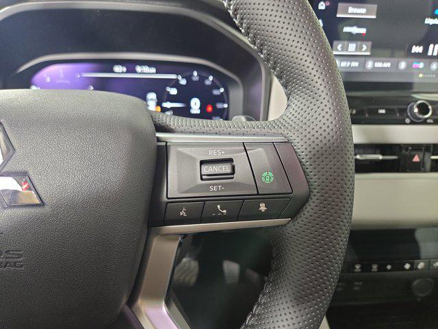new 2025 Mitsubishi Outlander car, priced at $38,125