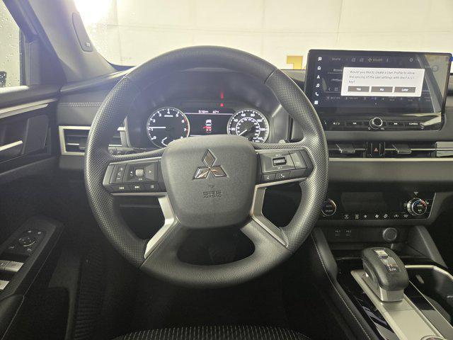 new 2025 Mitsubishi Outlander car, priced at $30,655