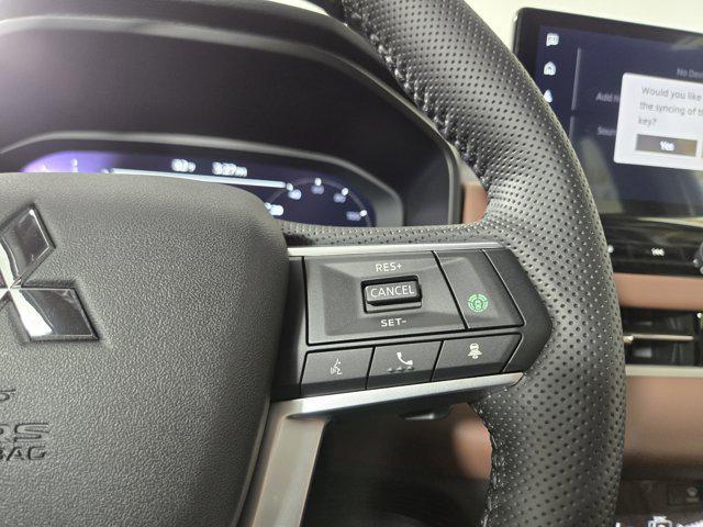 new 2025 Mitsubishi Outlander car, priced at $38,655