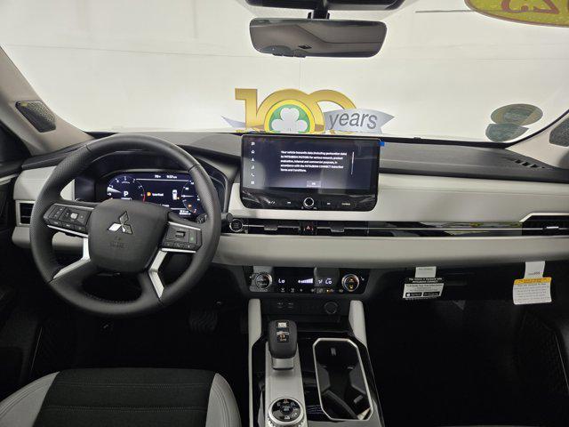 new 2025 Mitsubishi Outlander car, priced at $33,910