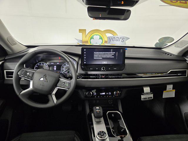 new 2025 Mitsubishi Outlander car, priced at $30,700