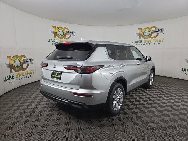 new 2025 Mitsubishi Outlander car, priced at $31,345