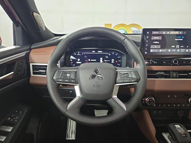 new 2025 Mitsubishi Outlander car, priced at $44,225