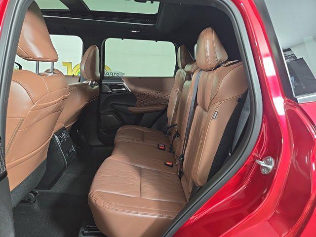 new 2025 Mitsubishi Outlander car, priced at $44,225
