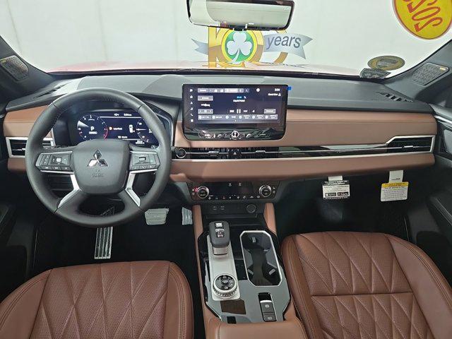 new 2025 Mitsubishi Outlander car, priced at $44,225