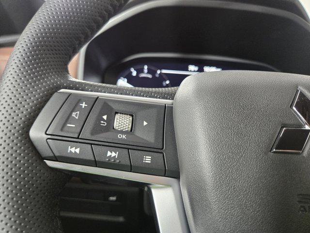 new 2025 Mitsubishi Outlander car, priced at $39,355