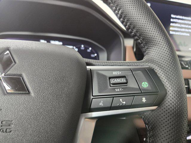 new 2025 Mitsubishi Outlander car, priced at $39,355