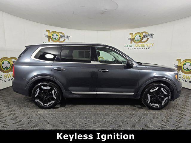 used 2024 Kia Telluride car, priced at $33,998