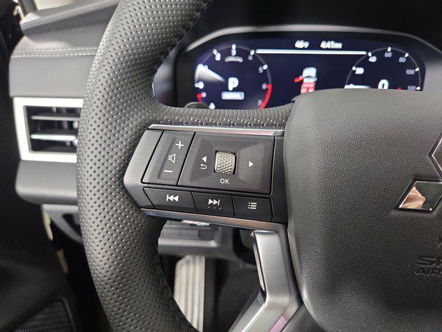 new 2025 Mitsubishi Outlander car, priced at $39,180