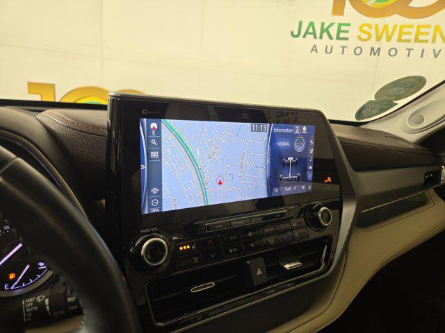 used 2022 Toyota Highlander car, priced at $38,998