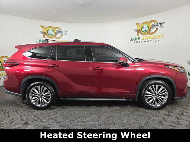 used 2022 Toyota Highlander car, priced at $38,998