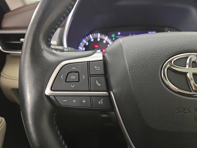 used 2022 Toyota Highlander car, priced at $38,998