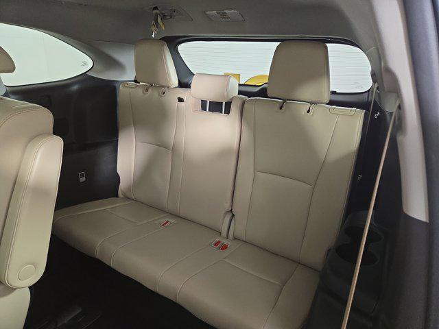 used 2022 Toyota Highlander car, priced at $38,998