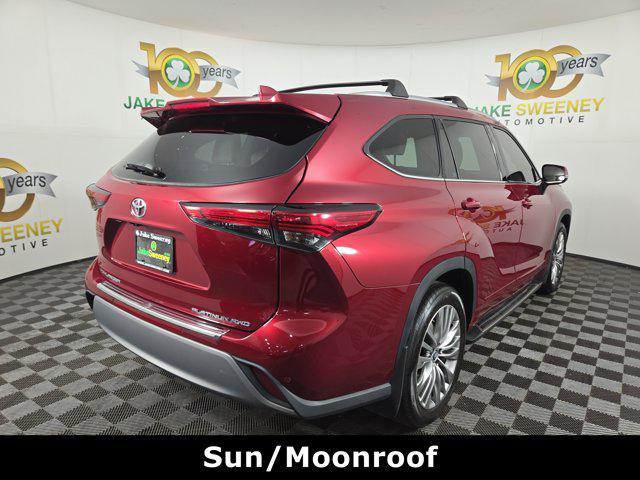 used 2022 Toyota Highlander car, priced at $38,998