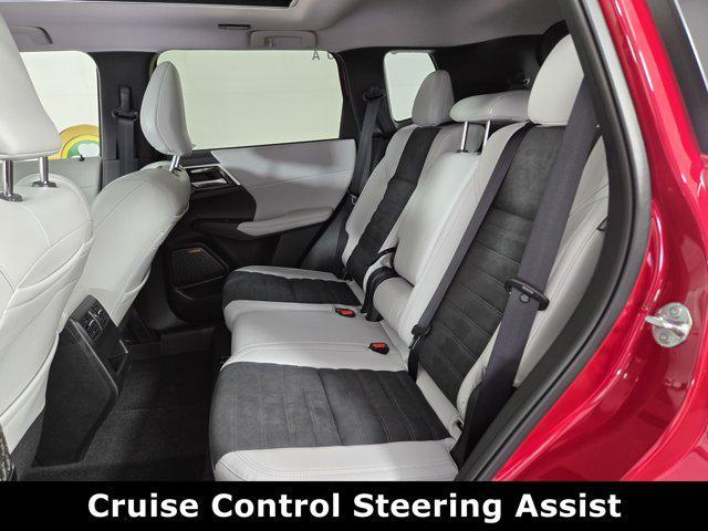 new 2025 Mitsubishi Outlander car, priced at $33,860
