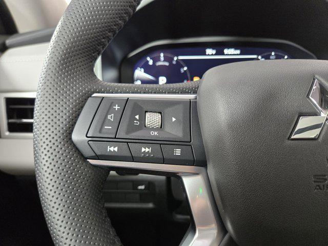 new 2025 Mitsubishi Outlander car, priced at $33,860