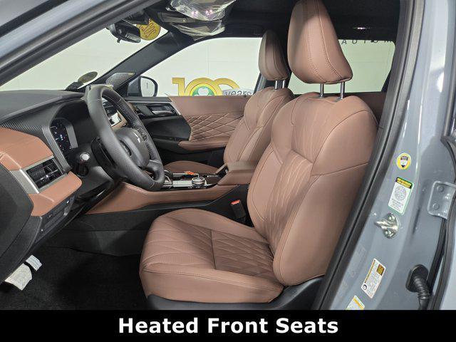 new 2025 Mitsubishi Outlander car, priced at $38,825