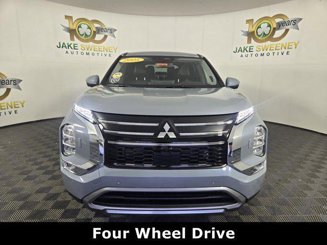 new 2025 Mitsubishi Outlander car, priced at $33,610
